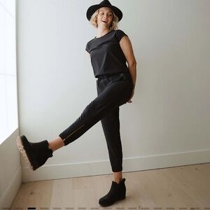 Albion BLACK JUMPSUIT size small missing drawstring